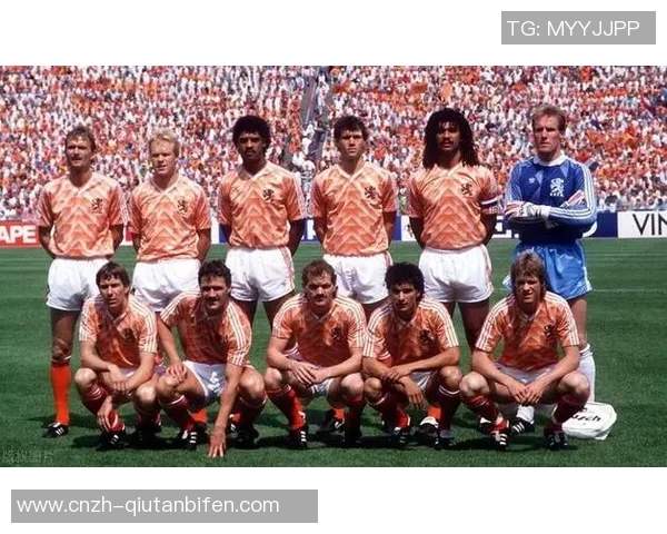 荷兰足球运动员的辉煌历程与对世界足球的影响分析 荷兰足球运动员的辉煌历程与对世界足球的影响分析